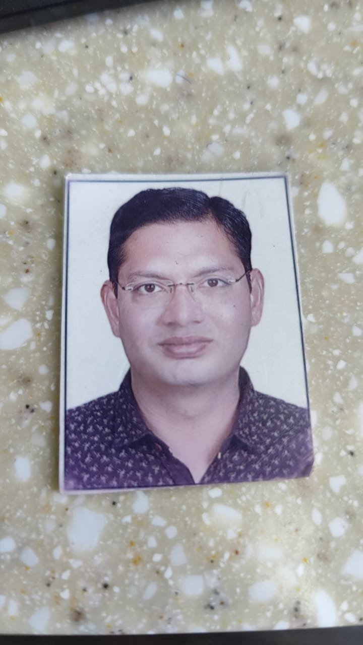 डॉ. निधिश गुप्ता